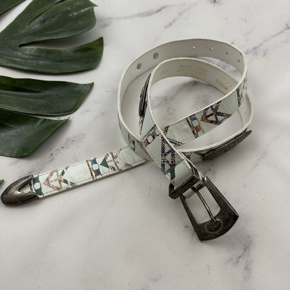 MZ Womens Vintage 90s Leather Belt Size S White Western Silver Medallion
